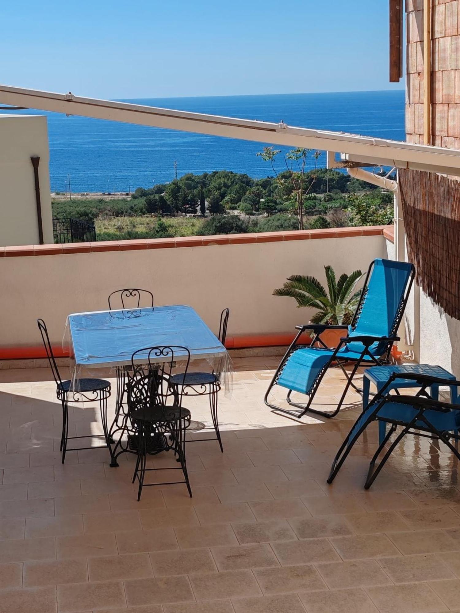 La Vecchia Badessa A Due Passi Dal Mare Apartment Macari Exterior photo